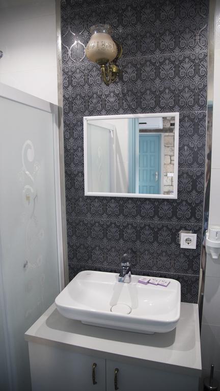 Alacati Sardunya Hotel エクステリア 写真