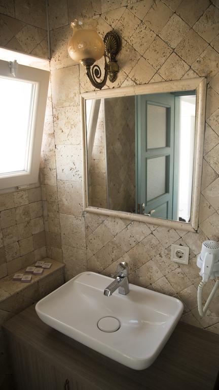 Alacati Sardunya Hotel エクステリア 写真