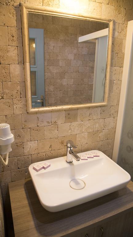 Alacati Sardunya Hotel エクステリア 写真