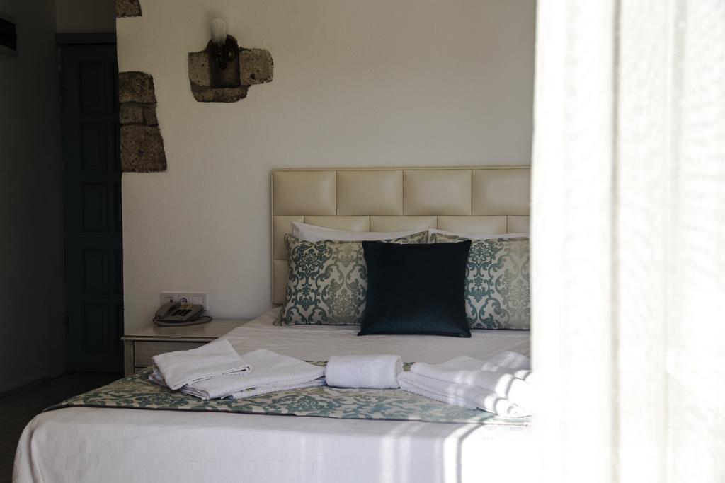 Alacati Sardunya Hotel エクステリア 写真